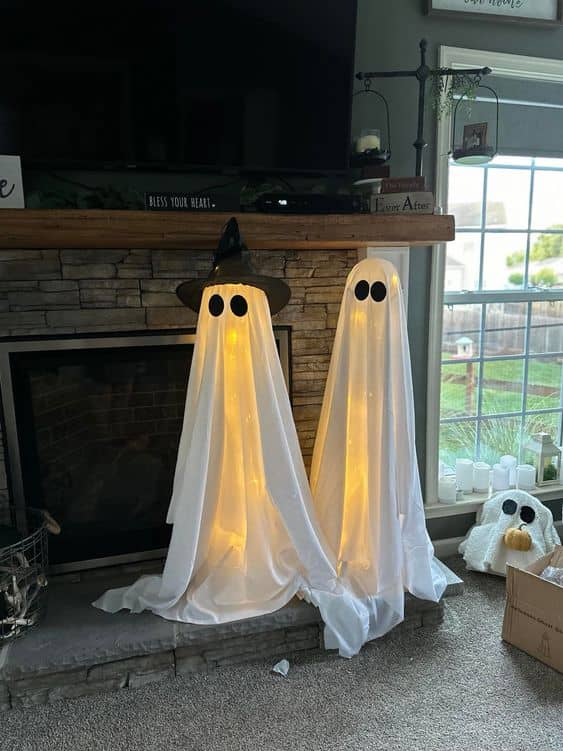 10 Eco-Friendly Halloween Decorations You Can DIY (2026) 🎃🌿