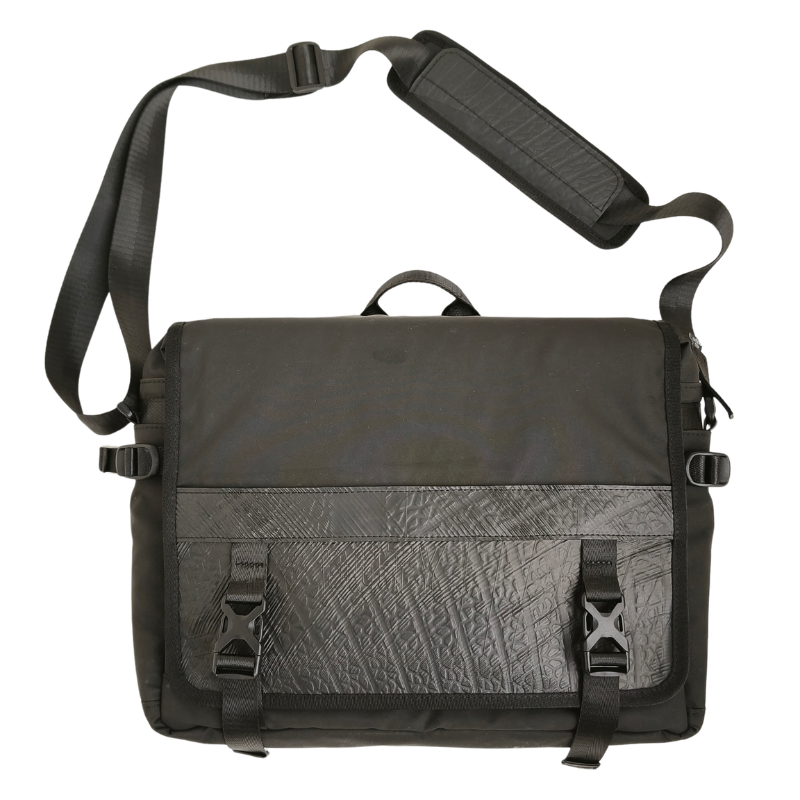 Nomad Voyager Messenger Bag