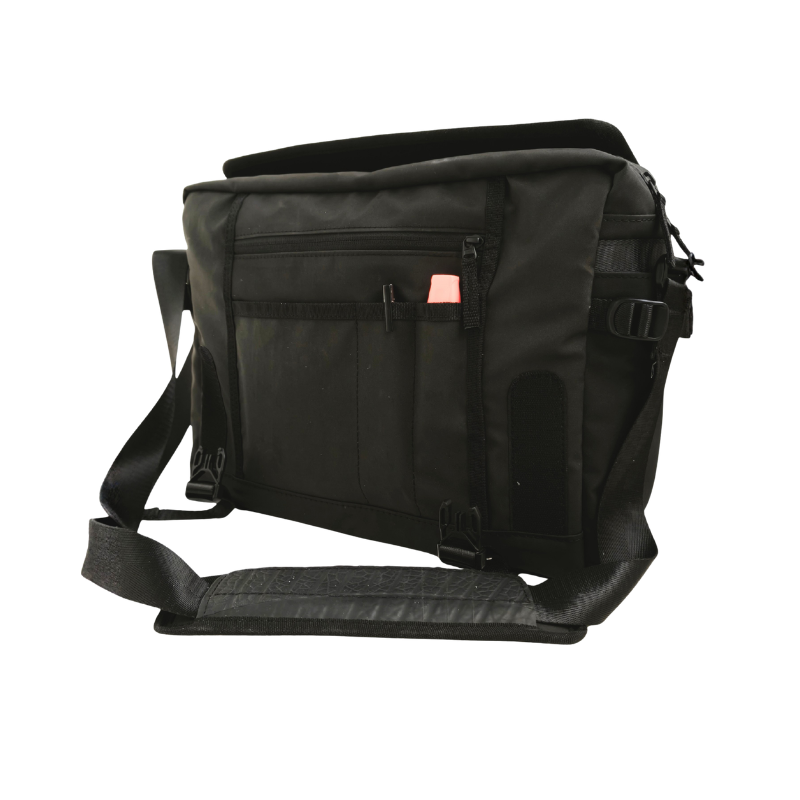 Nomad Voyager Messenger Bag