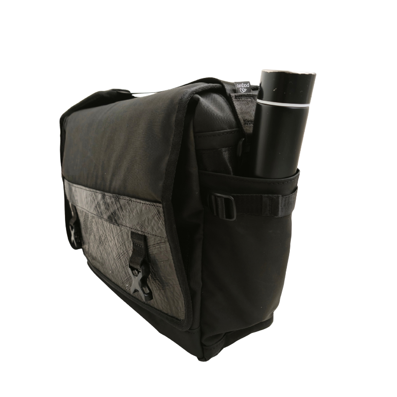 Nomad Voyager Messenger Bag
