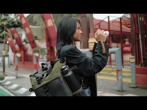 Watch the Jewell 2-in-1 tote-to-backpack in detail