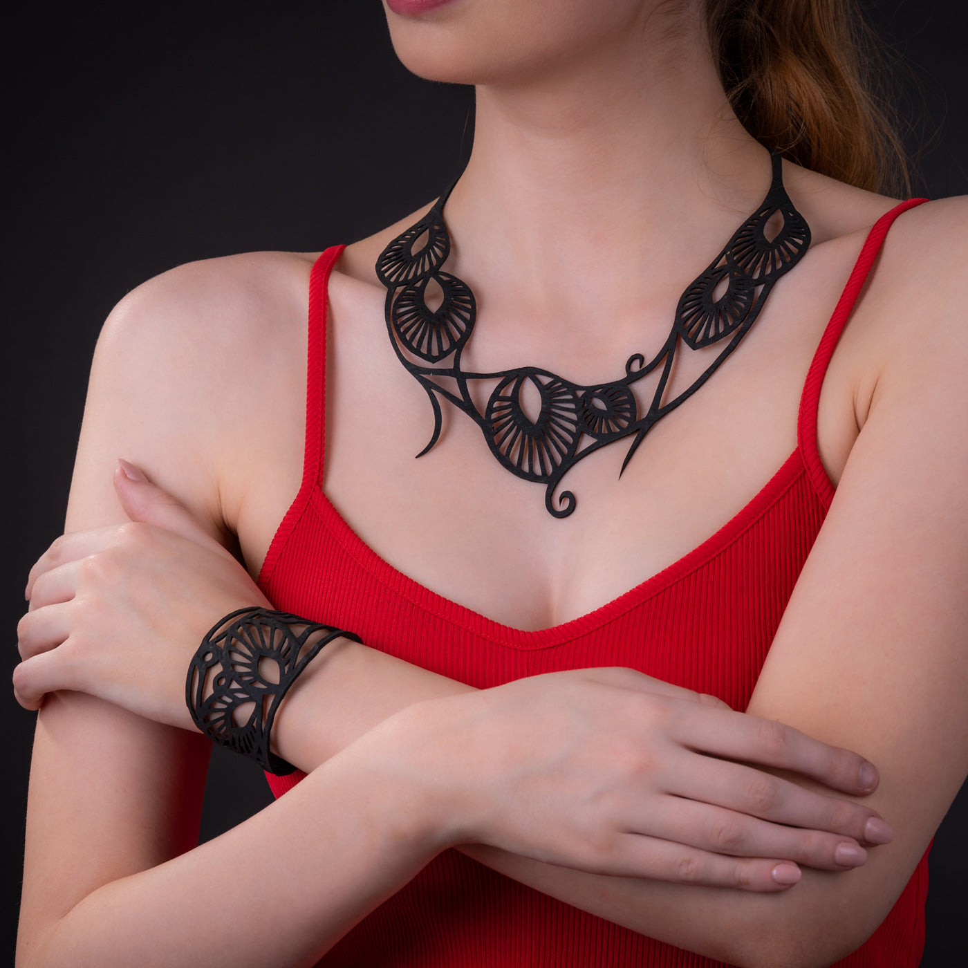 Leaf Art Nouveau Inner Tube Necklace by Paguro Upcycle