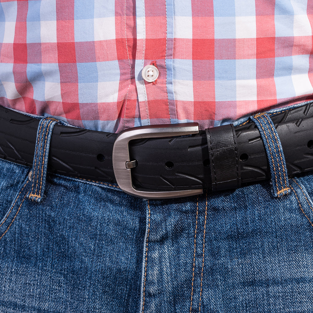 Paguro Upcycle recycled rubber belt with metal buckle worn with blue jeans and checkered shirt